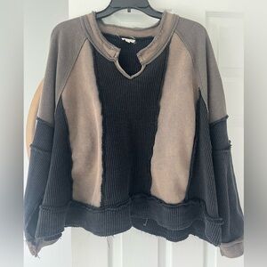 POL brand Oversized Knit Top Size Large Like NEW